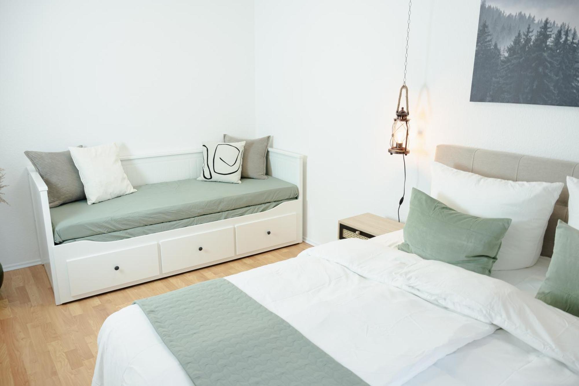 Jasta Homes Altstadt, Zentral, Ueberdachter Parkplatz, Netflix, Vollausstattung, Loft, Modern Und Komfort ฮาเมลน์ ภายนอก รูปภาพ